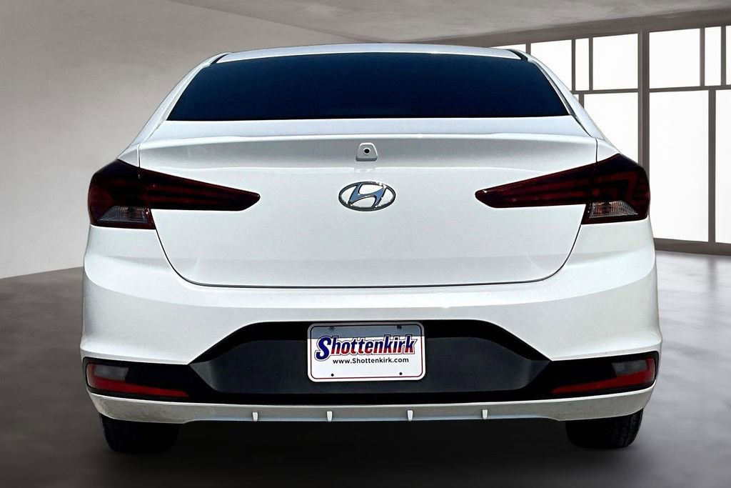 Used 2019 Hyundai Elantra SE w/ Cargo Package FWD image 5