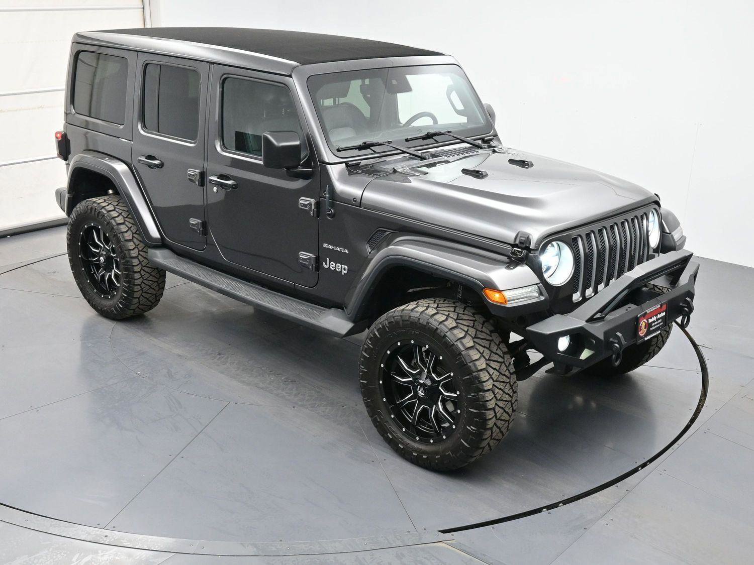 Used 2019 Jeep Wrangler Unlimited Sahara image 31