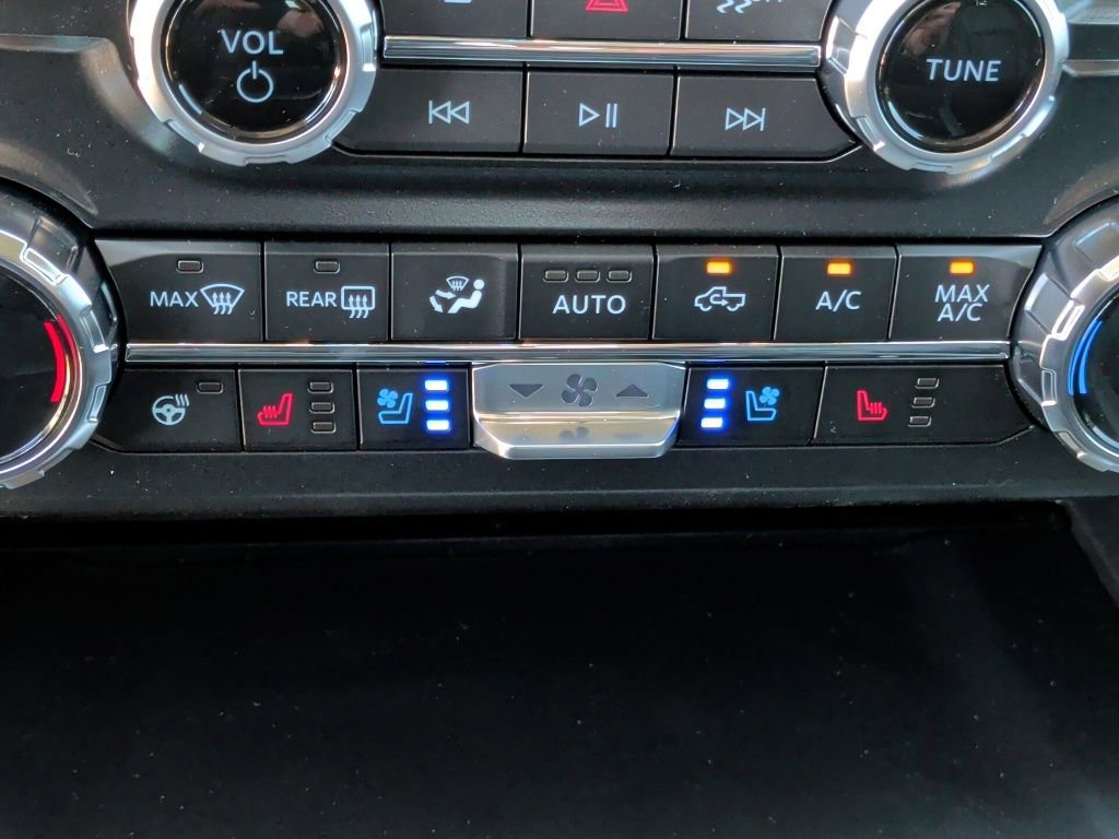 New 2026 Ford F350 Lariat w/ Black Appearance Package AWD/4WD image 28