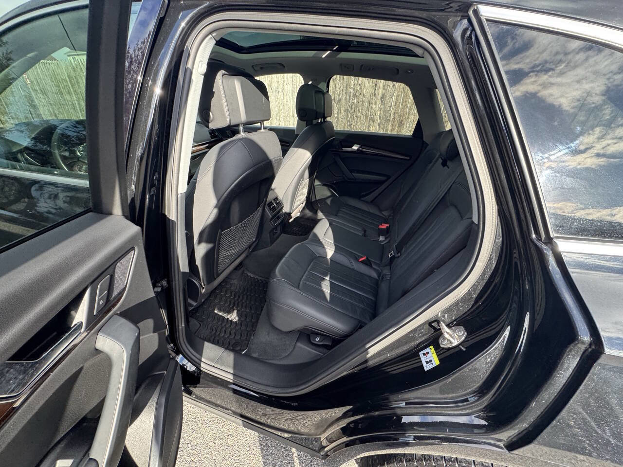 Used 2020 Audi Q5 2.0T Premium w/ Convenience Package image 12