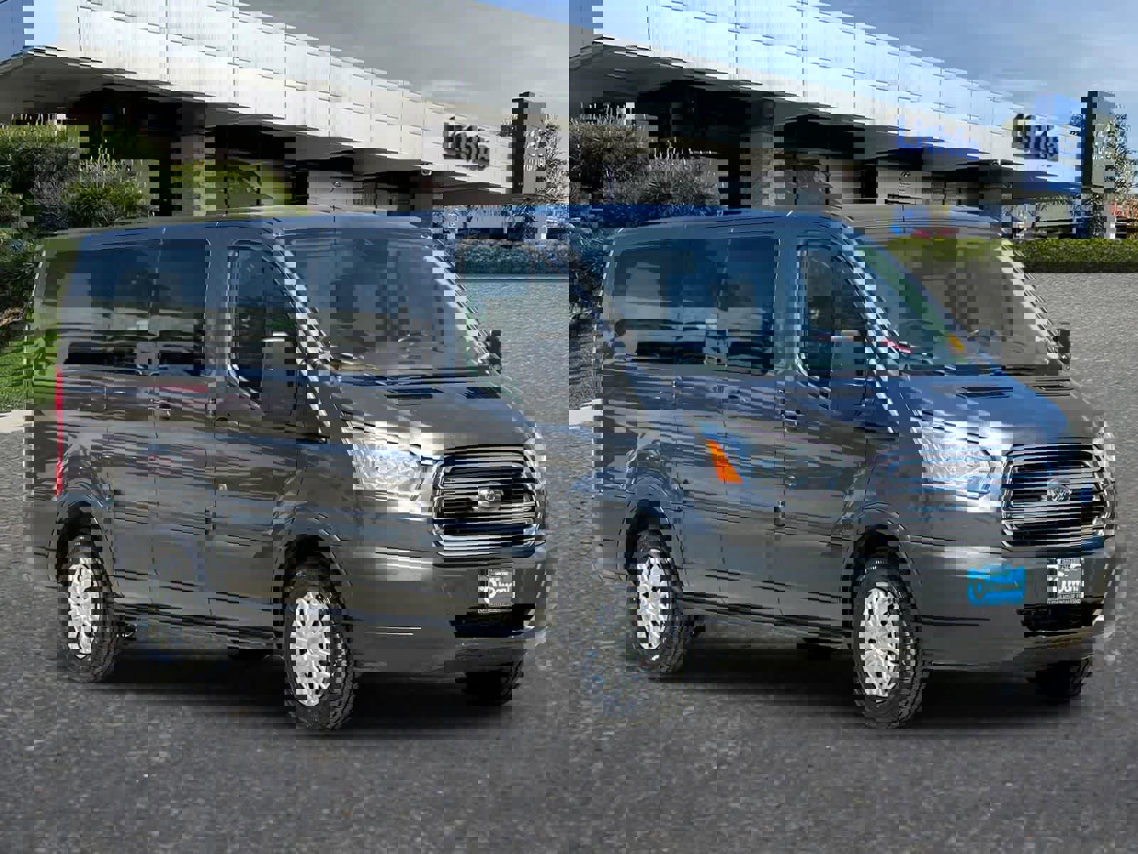 Used 2017 Ford Transit 150 XLT RWD image 10