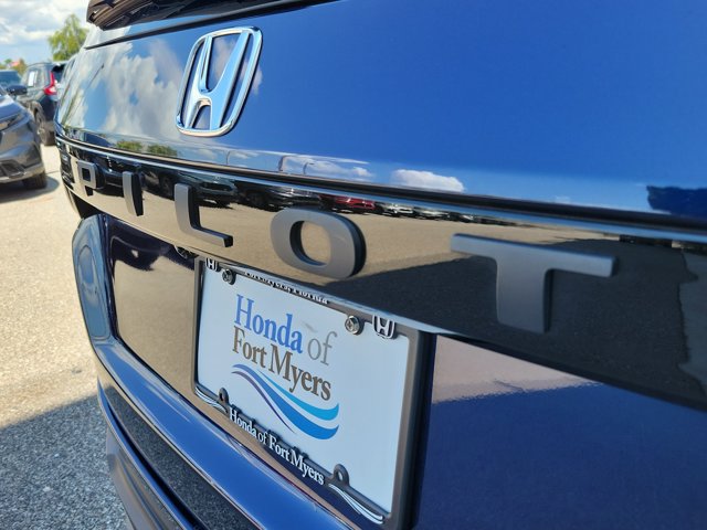 Used 2023 Honda Pilot Touring image 8
