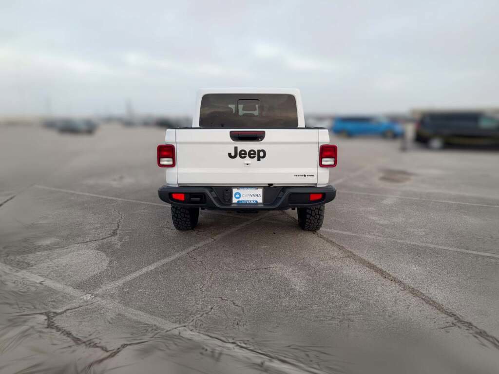 New 2026 Jeep Gladiator Sport image 10