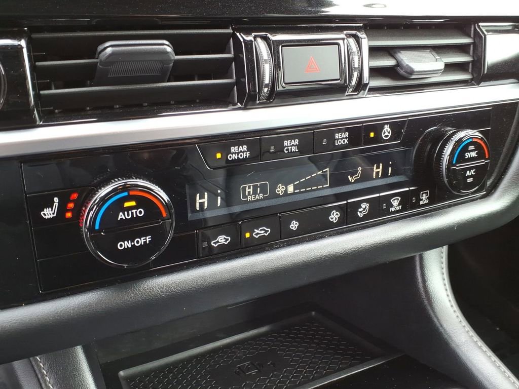 Certified 2023 Nissan Pathfinder SL w/ Lighting Package (N92) image 21