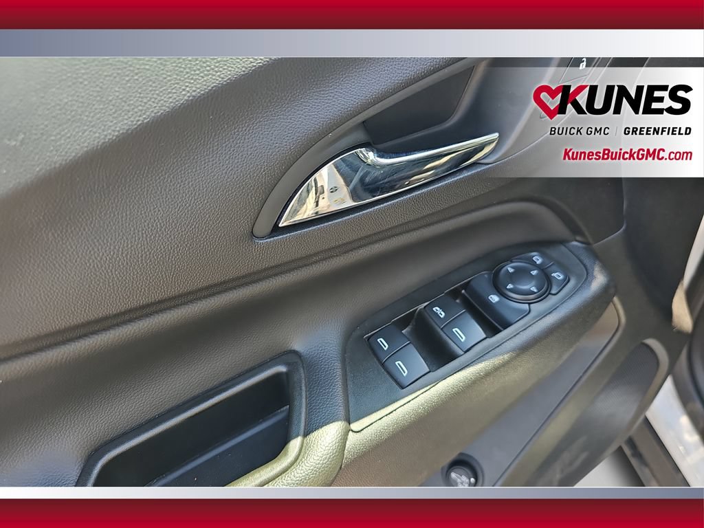 Used 2024 Chevrolet Equinox LT AWD/4WD image 15
