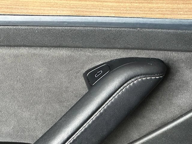 Used 2022 Tesla Model 3 Long Range AWD/4WD image 21