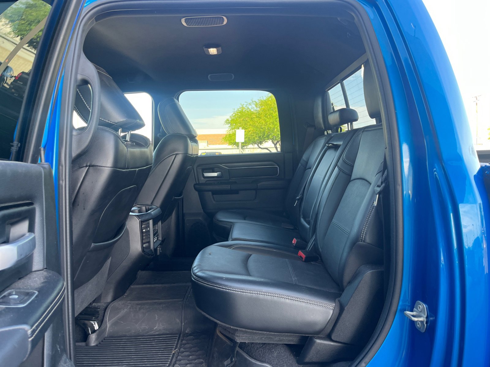 Used 2024 RAM 2500 Rebel w/ Towing Technology Group image 17