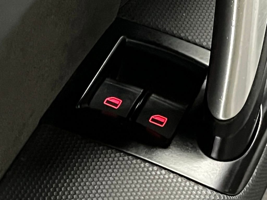 Used 2009 Audi TT 2.0T image 12