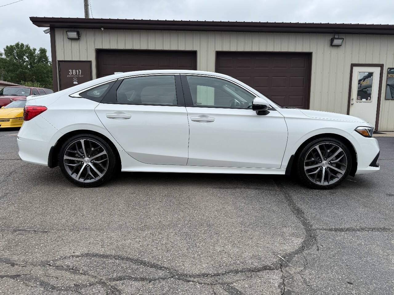 Used 2023 Honda Civic Touring image 11