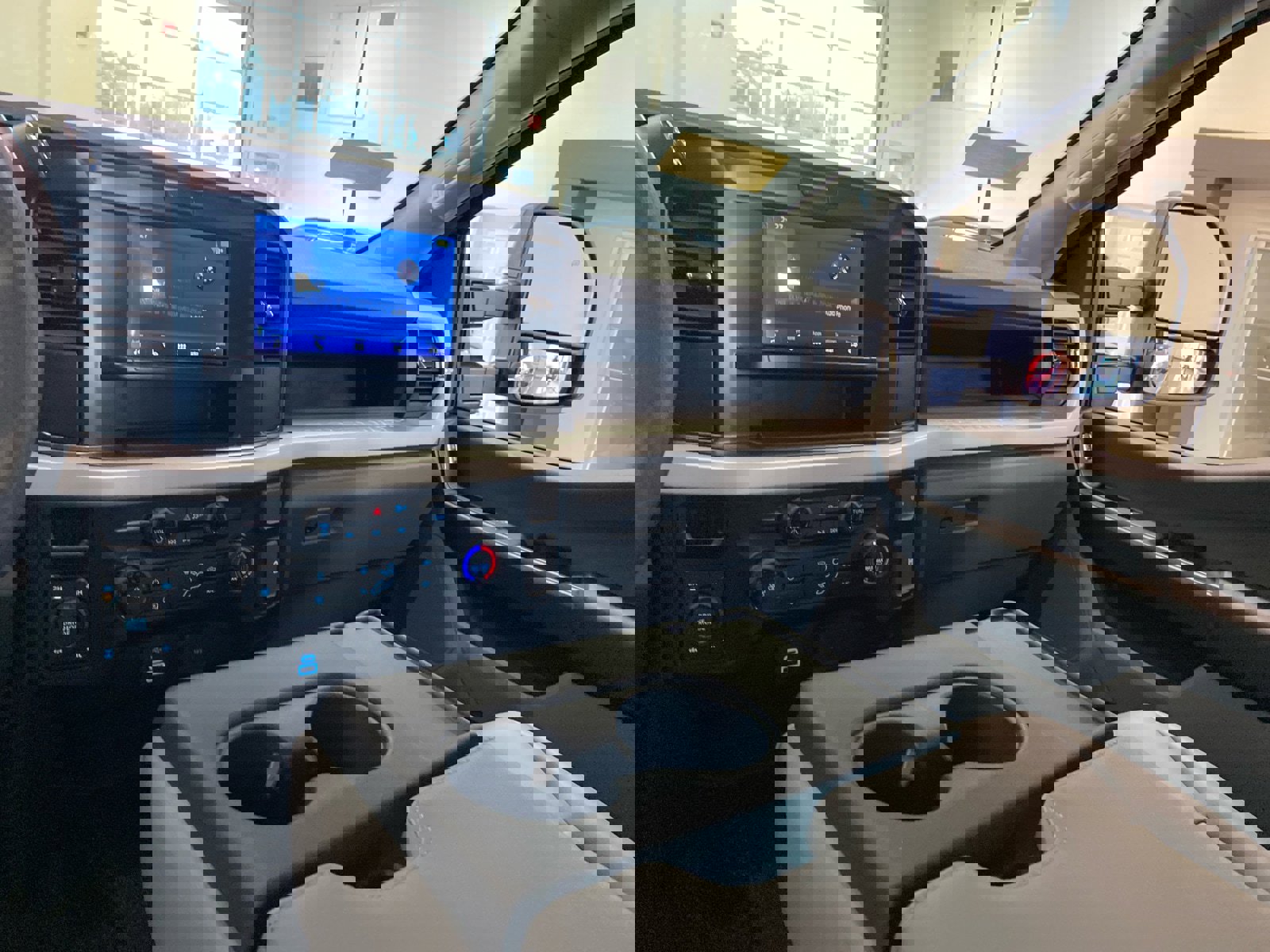 New 2026 Ford F250 XL w/ XL Chrome Package image 15