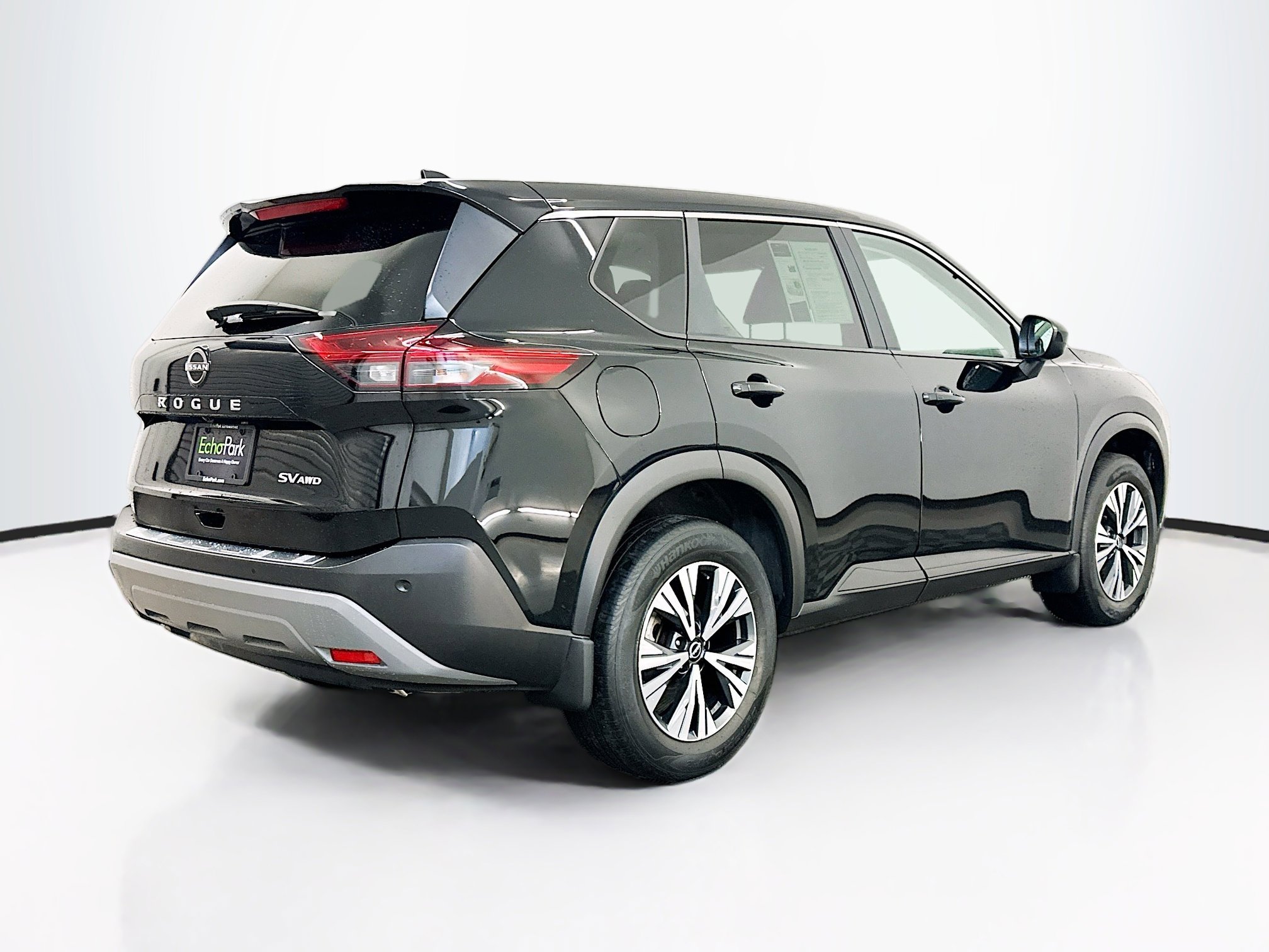 Used 2023 Nissan Rogue SV AWD/4WD image 9