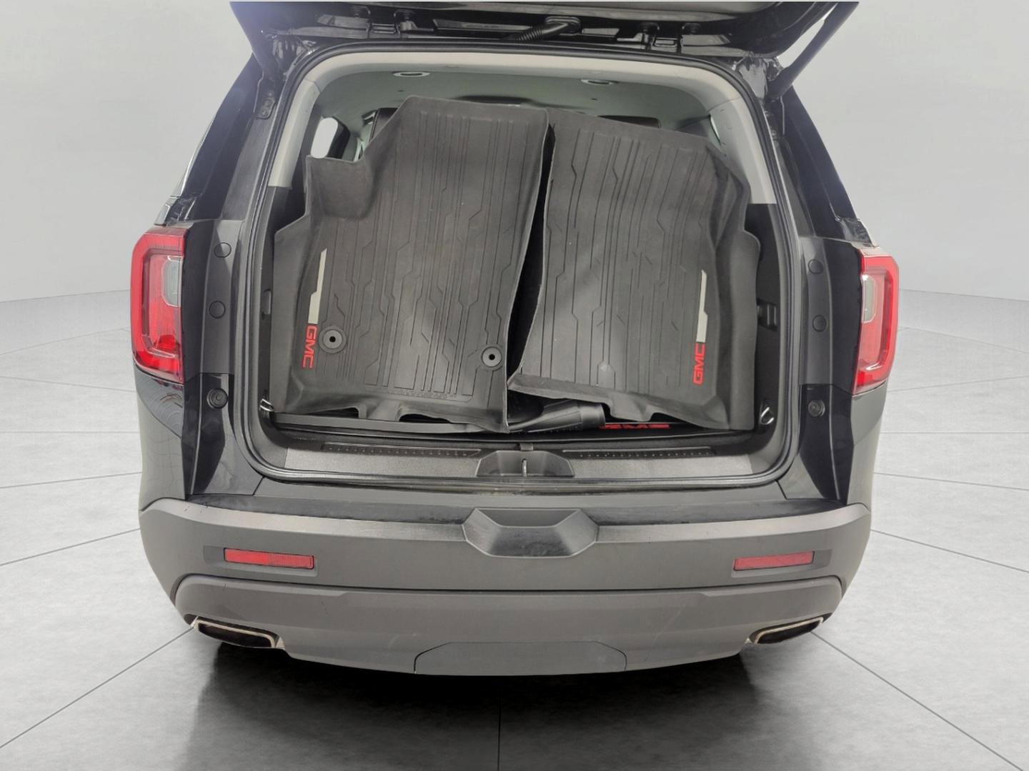 Used 2023 GMC Acadia SLT w/ Elevation Edition image 15