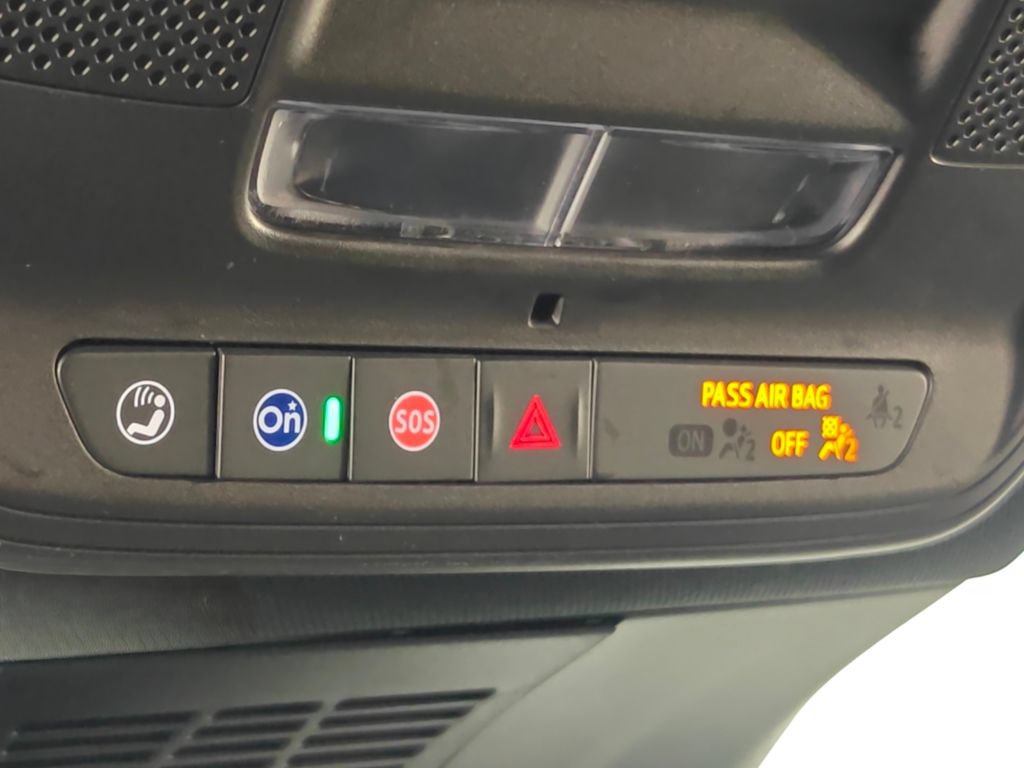 Used 2024 Chevrolet Blazer EV LT AWD/4WD image 9