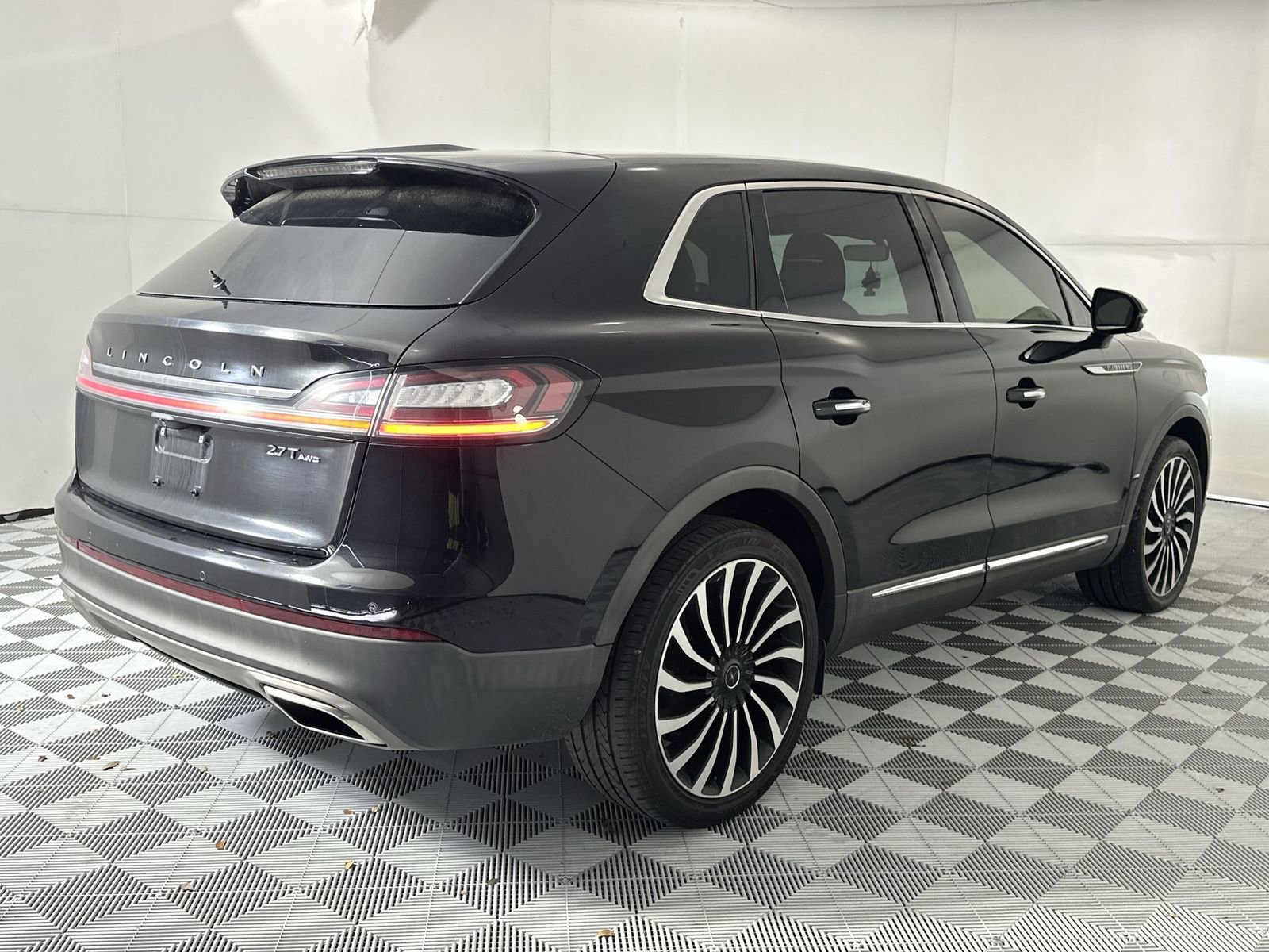Used 2019 Lincoln Nautilus Black Label AWD/4WD image 8