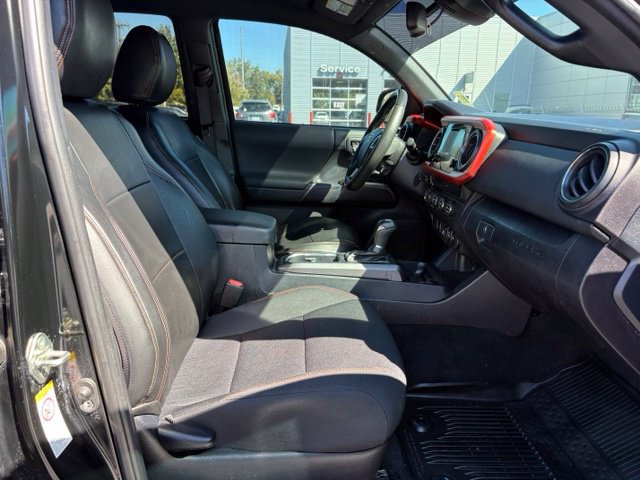 Used 2019 Toyota Tacoma TRD Sport AWD/4WD image 23