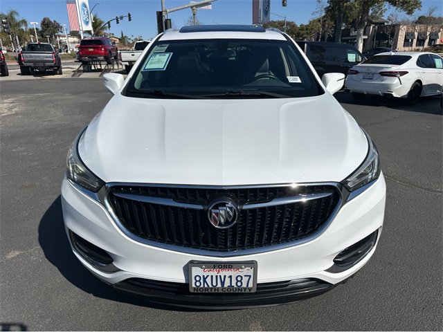 Used 2019 Buick Enclave Essence image 2