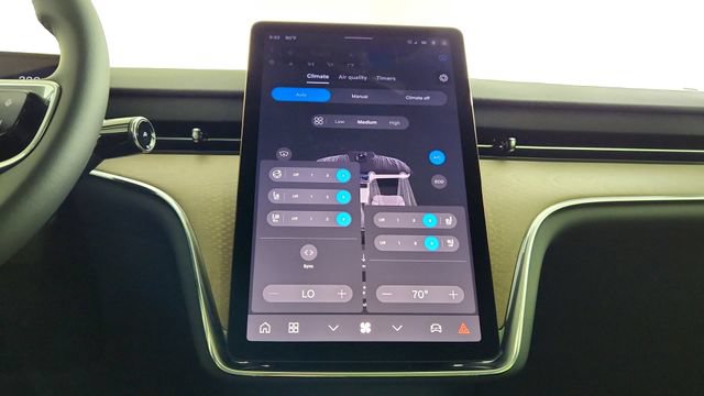 New 2026 Volvo EX90 Plus AWD/4WD image 23