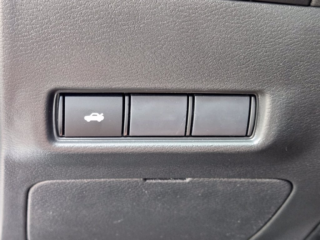 New 2027 Nissan Sentra SR w/ Floor Mat Package FWD image 33
