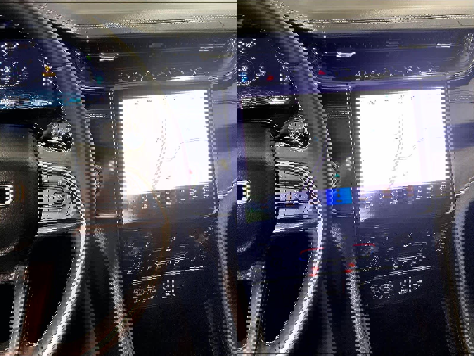 Used 2022 Jeep Grand Cherokee Limited 4xe w/ MOPAR Finishing Package AWD/4WD image 19