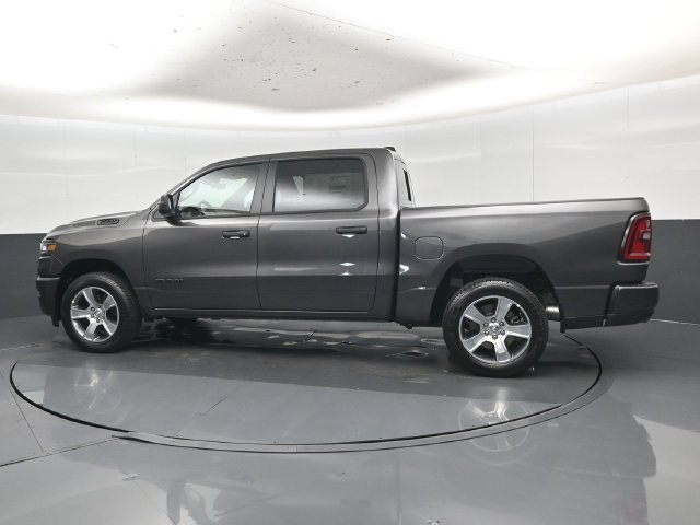 New 2027 RAM 1500 Express AWD/4WD image 39