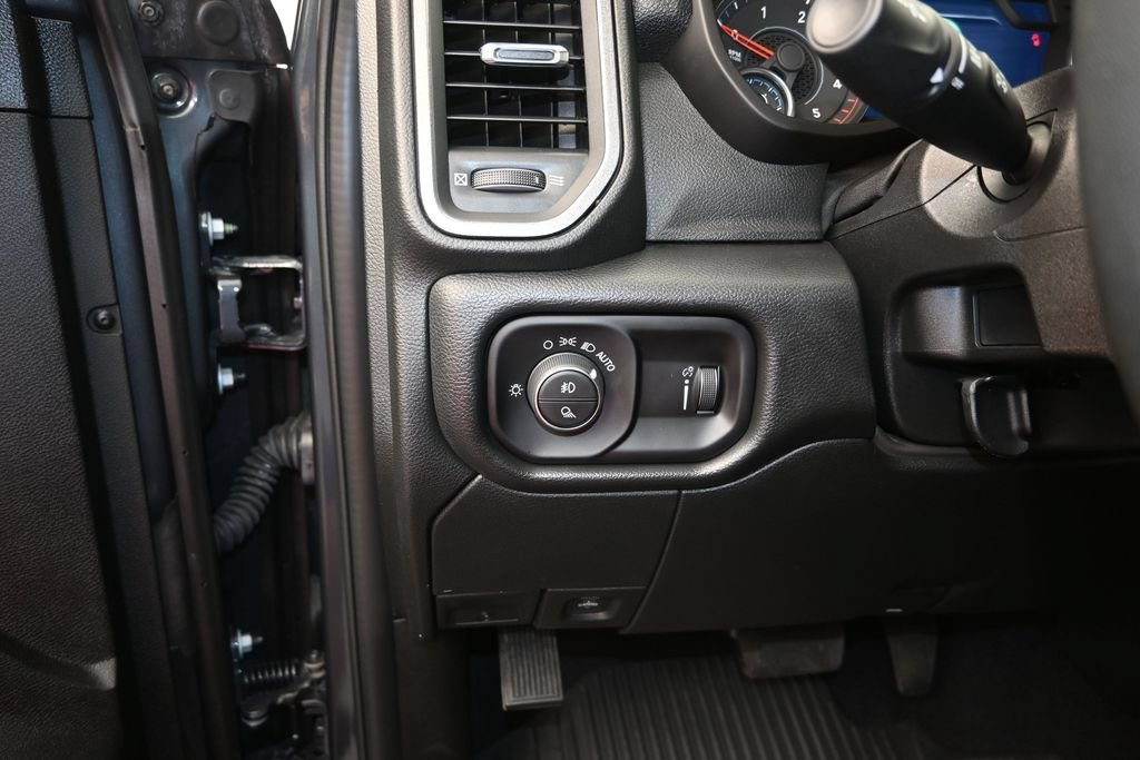 Used 2026 RAM 2500 Tradesman w/ Safety Group AWD/4WD image 12