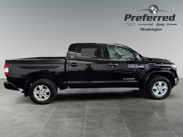 Used 2020 Toyota Tundra SR5 w/ SR5 Convenience Package AWD/4WD image 8