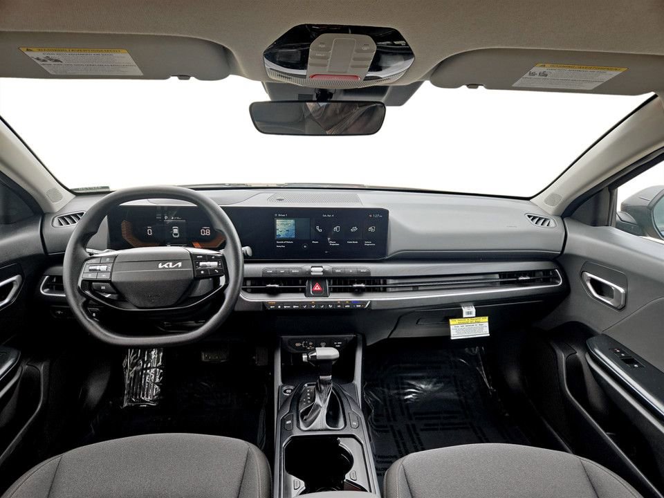 Used 2025 Kia K4 LXS image 12