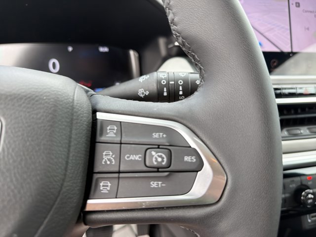Used 2025 Jeep Compass Limited w/ Elite Group AWD/4WD image 20
