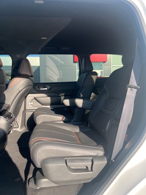 New 2026 Nissan Armada SL w/ Captain's Chari Seat Package image 8