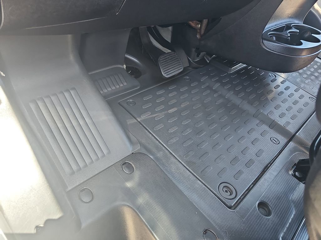 Used 2023 RAM ProMaster 2500 FWD image 13