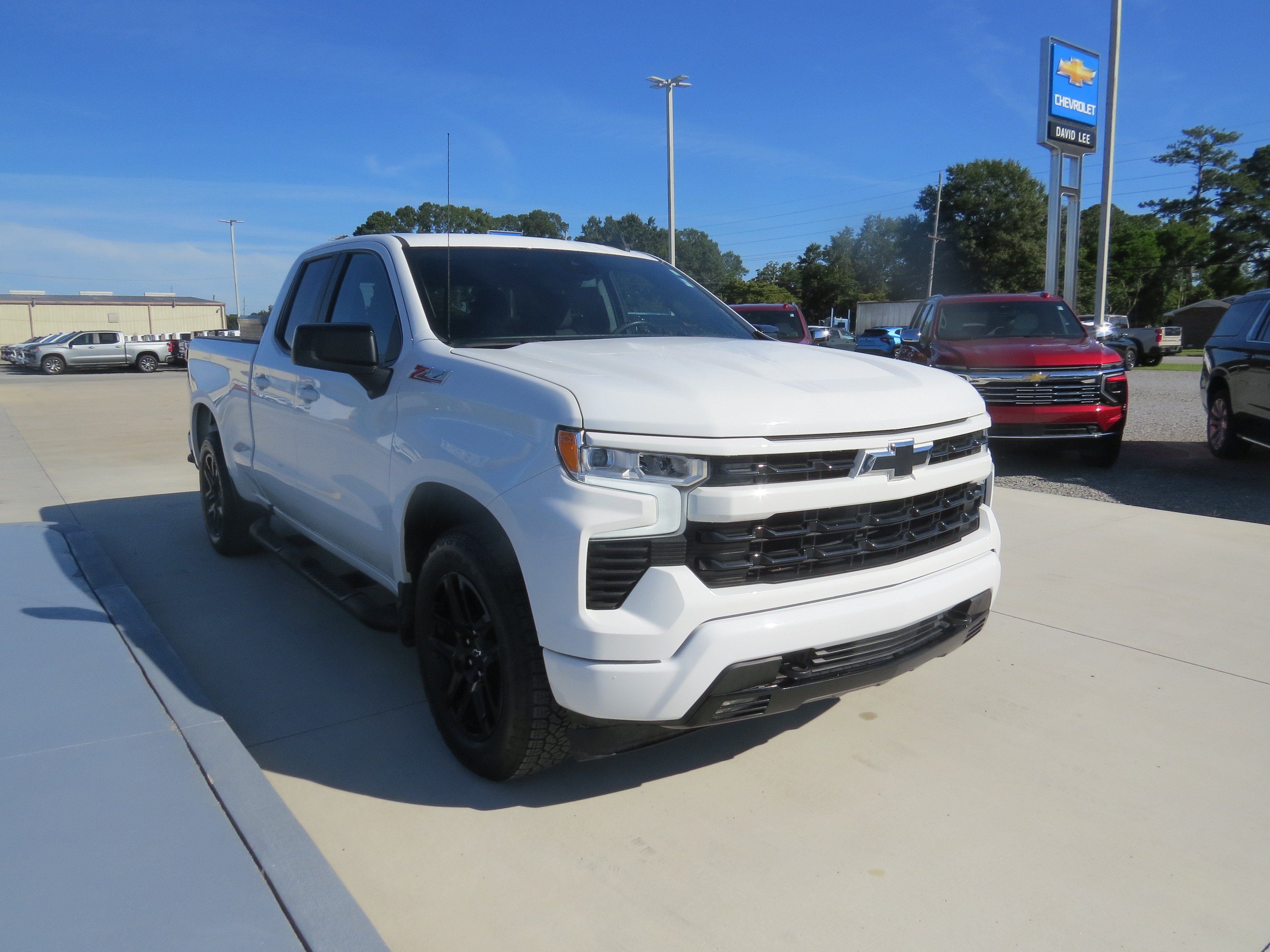 Used 2022 Chevrolet Silverado 1500 RST w/ Convenience Package II AWD/4WD image 11