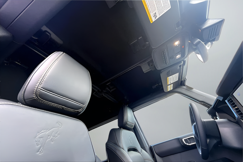 New 2025 Ford Bronco Badlands AWD/4WD image 18