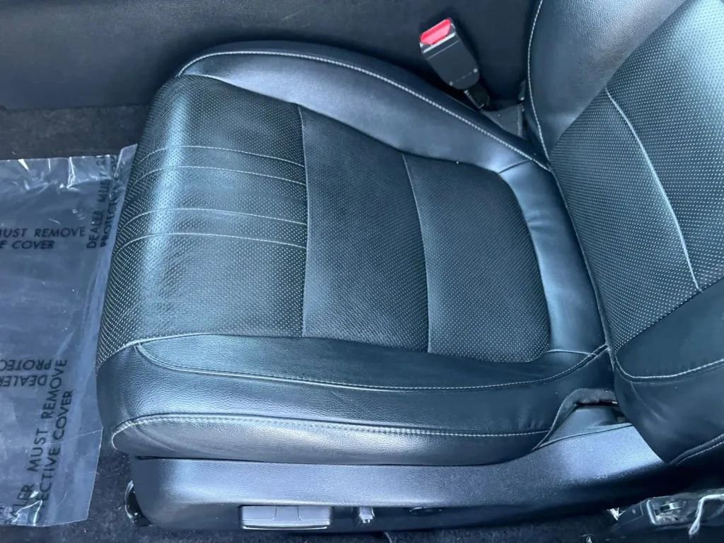 Used 2018 Honda Accord Touring image 23