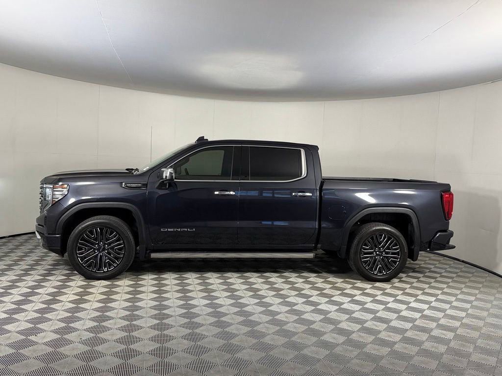 Used 2022 GMC Sierra 1500 Denali Ultimate AWD/4WD image 11