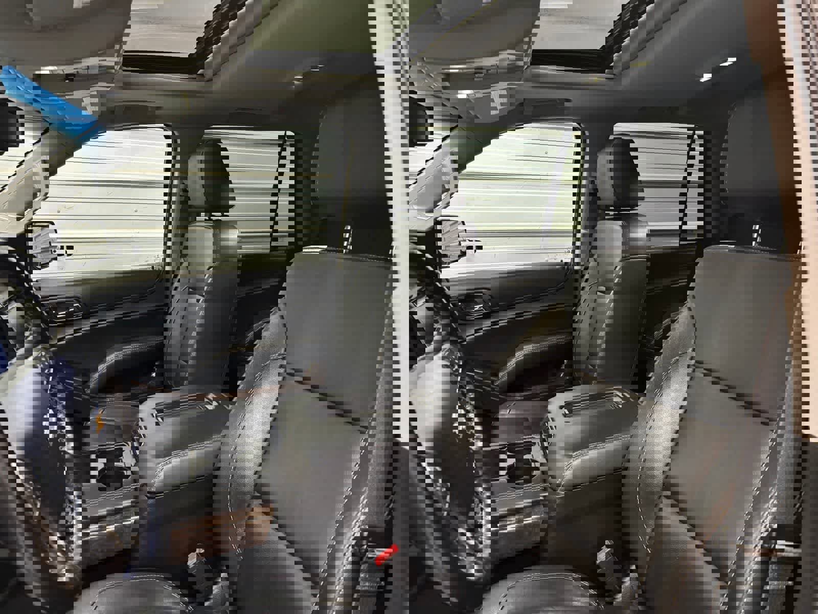 Used 2018 Chevrolet Tahoe LT w/ Luxury Package AWD/4WD image 13