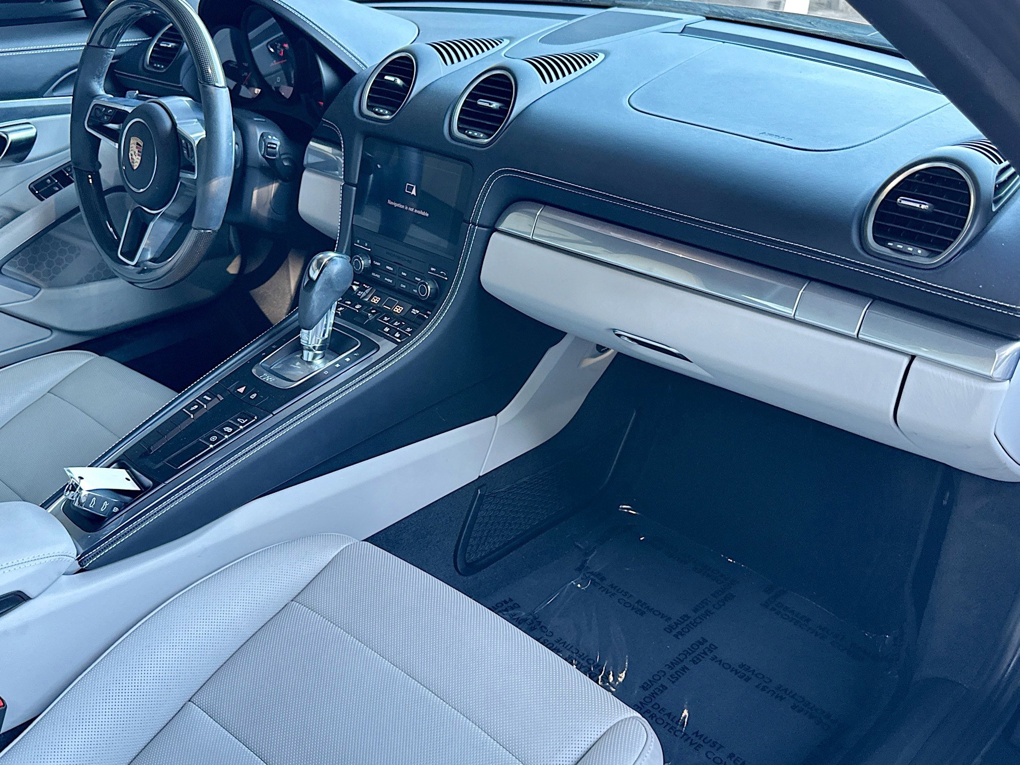 Used 2025 Porsche 718 Cayman image 24