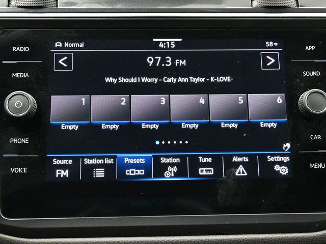 Used 2022 Volkswagen Tiguan SE R-Line image 20