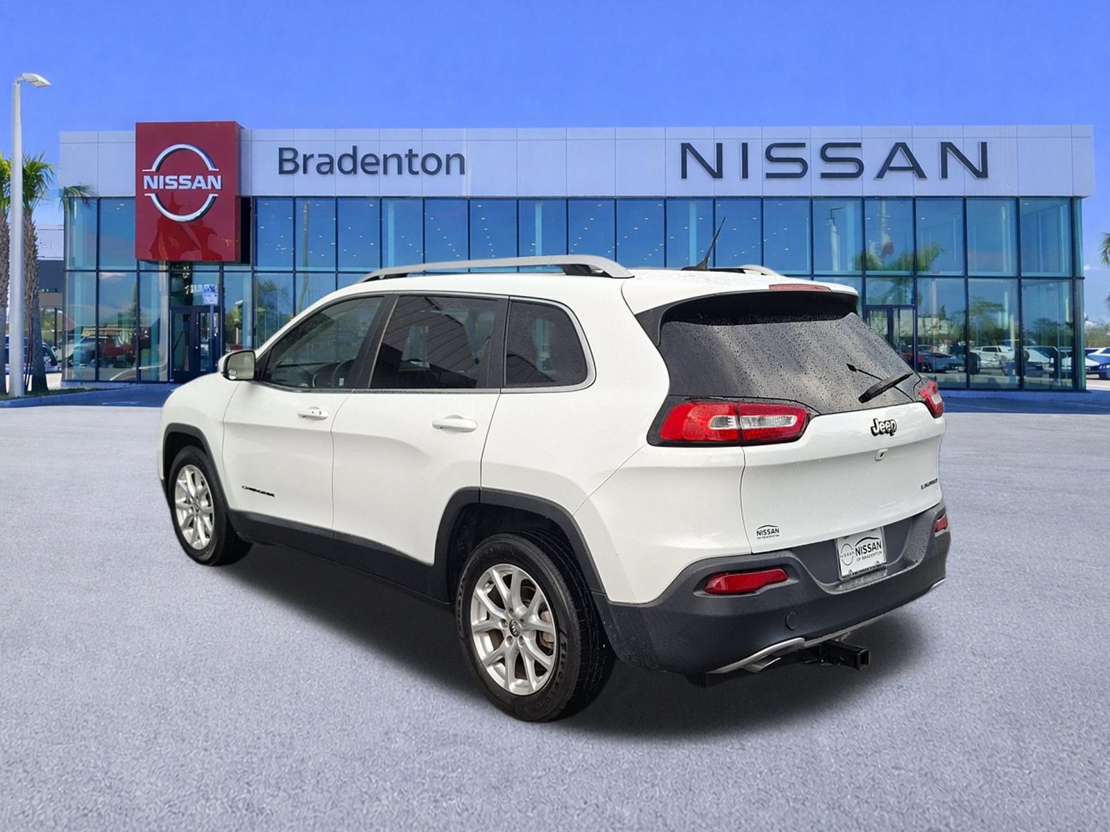 Used 2014 Jeep Cherokee Limited FWD image 7