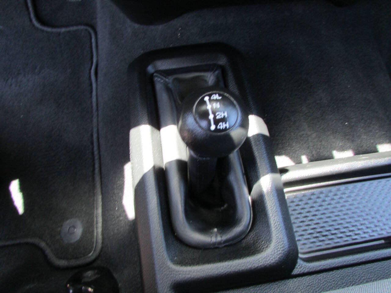 Used 2024 RAM 3500 SLT AWD/4WD image 27