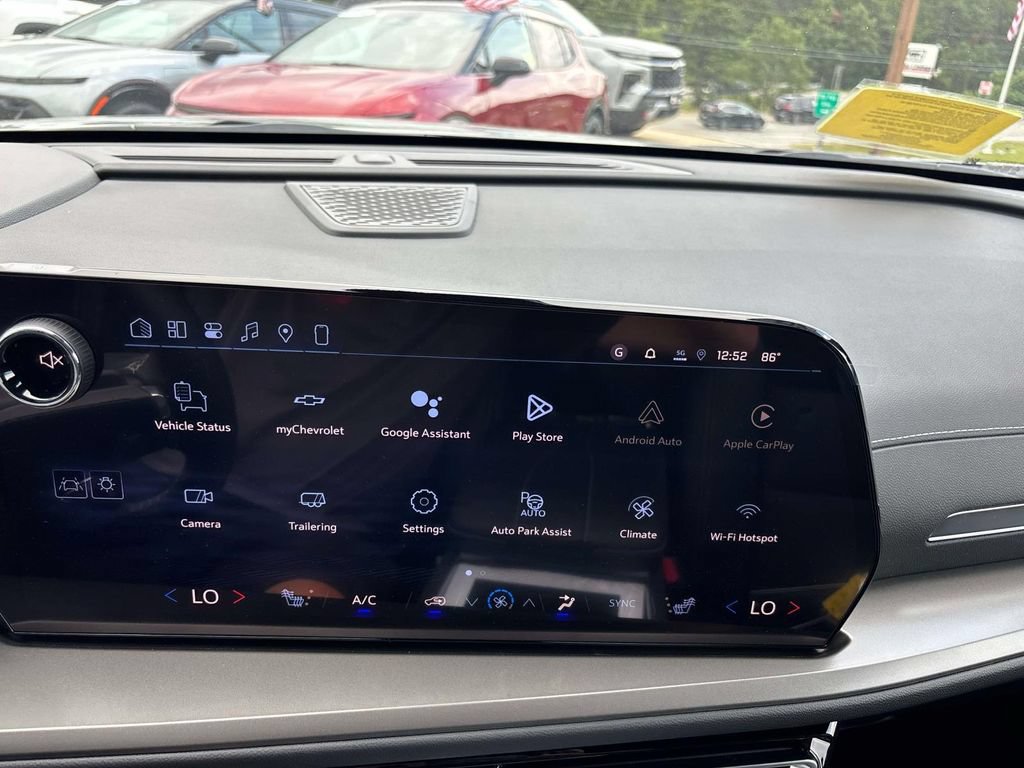 New 2026 Chevrolet Traverse LT w/ Enhanced Driving Package AWD/4WD image 16