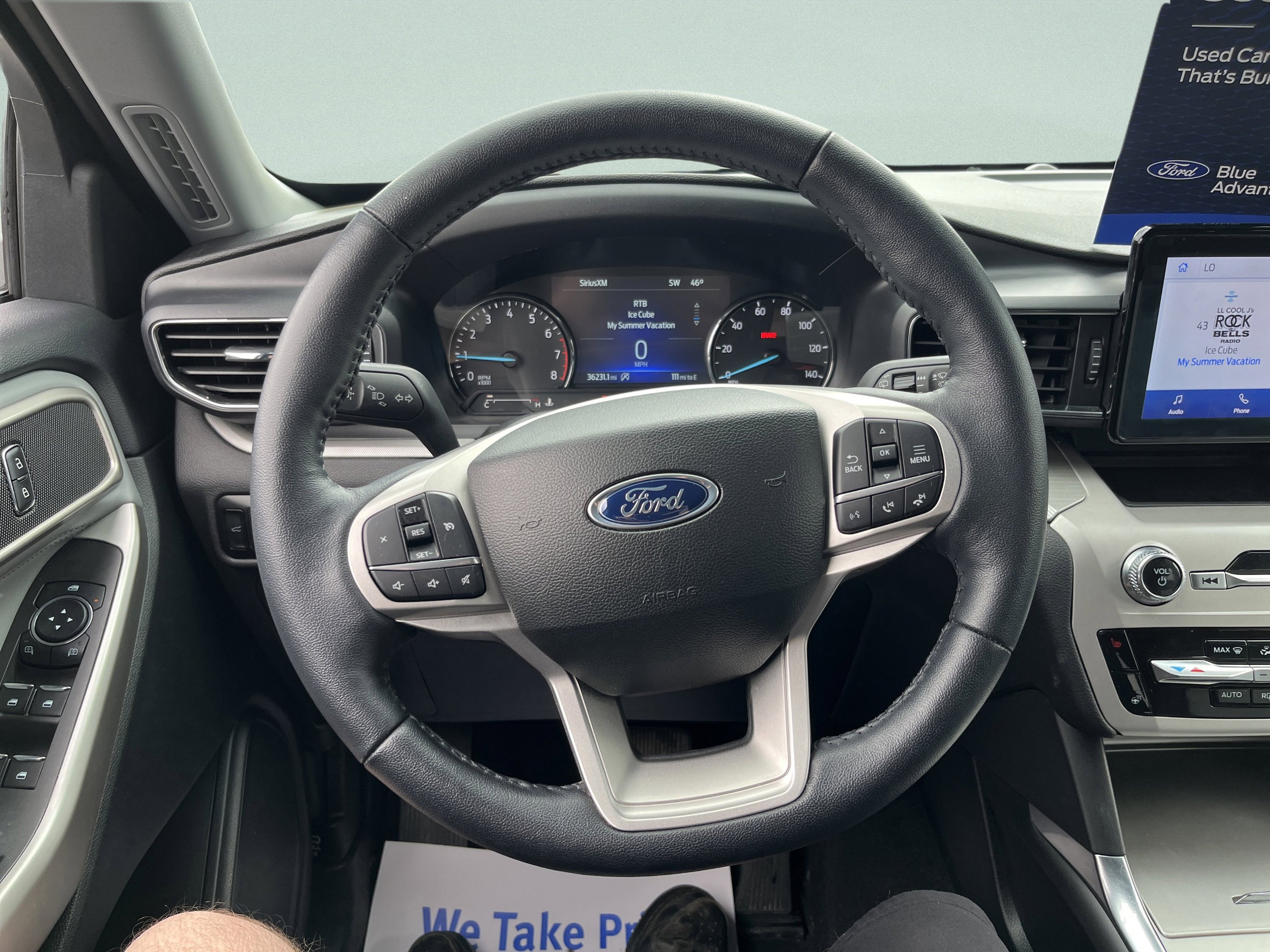 Used 2023 Ford Explorer XLT w/ Equipment Group 202A AWD/4WD image 19