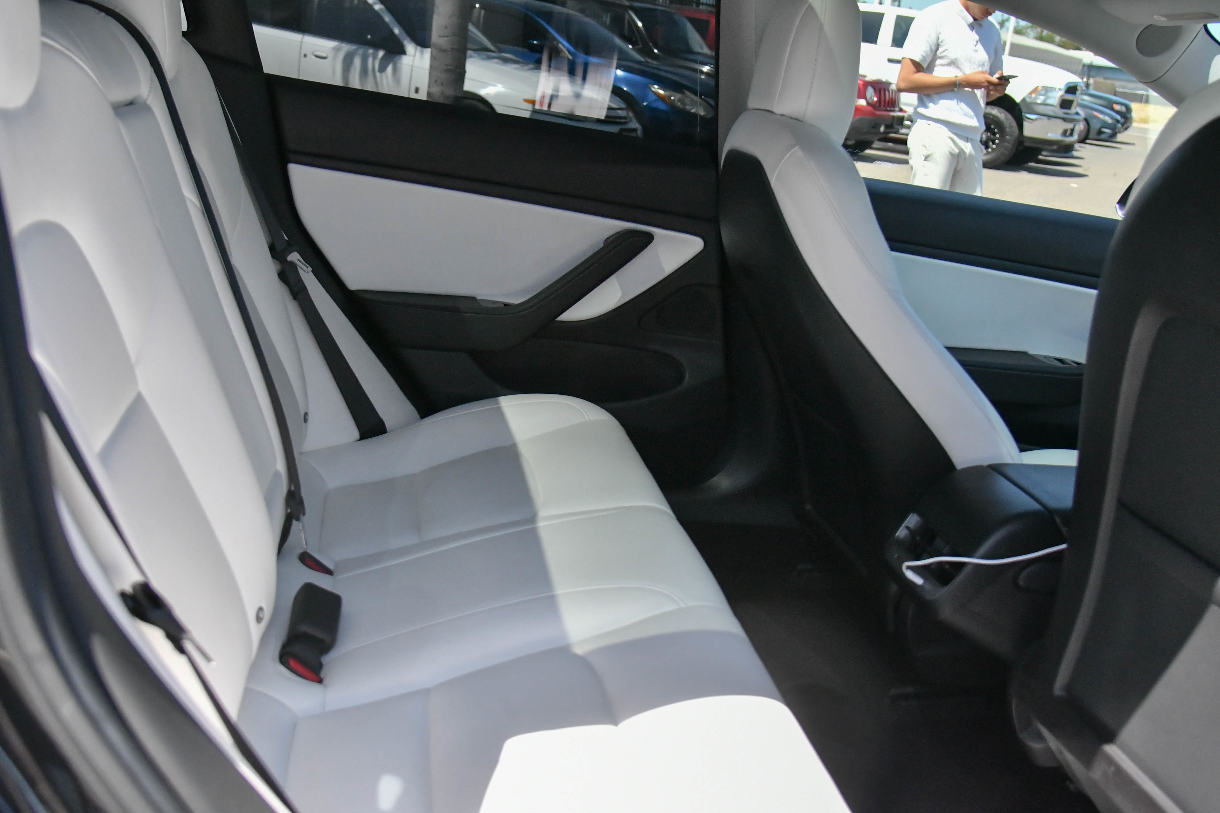 Used 2018 Tesla Model 3 Long Range image 38