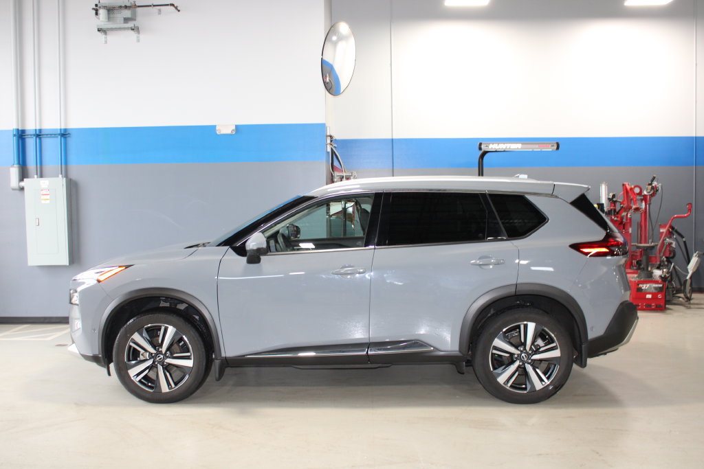 Used 2023 Nissan Rogue Platinum w/ Platinum Premium Package AWD/4WD image 10
