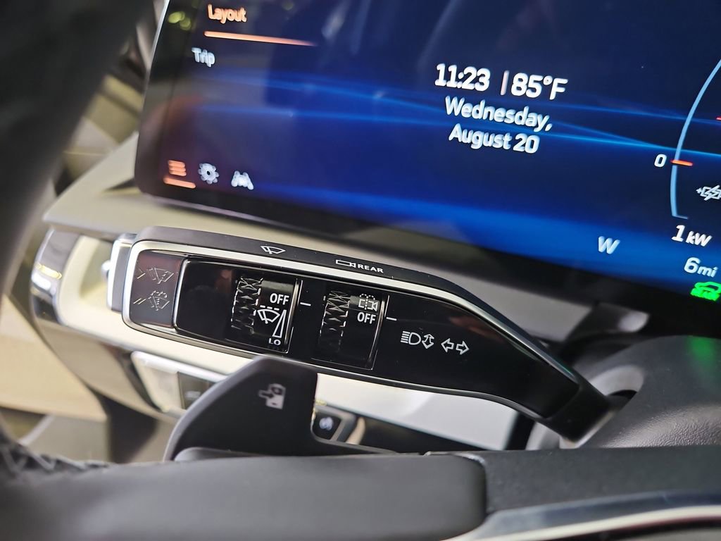 New 2025 Cadillac Optiq Sport 1 image 20