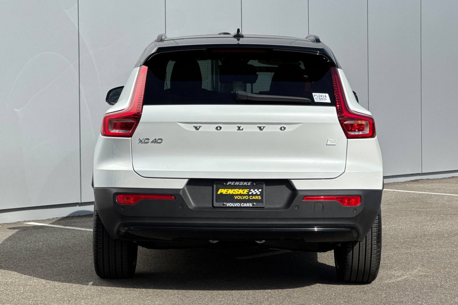 Used 2023 Volvo XC40 Recharge Ultimate w/ Protection Package Premier AWD/4WD image 4
