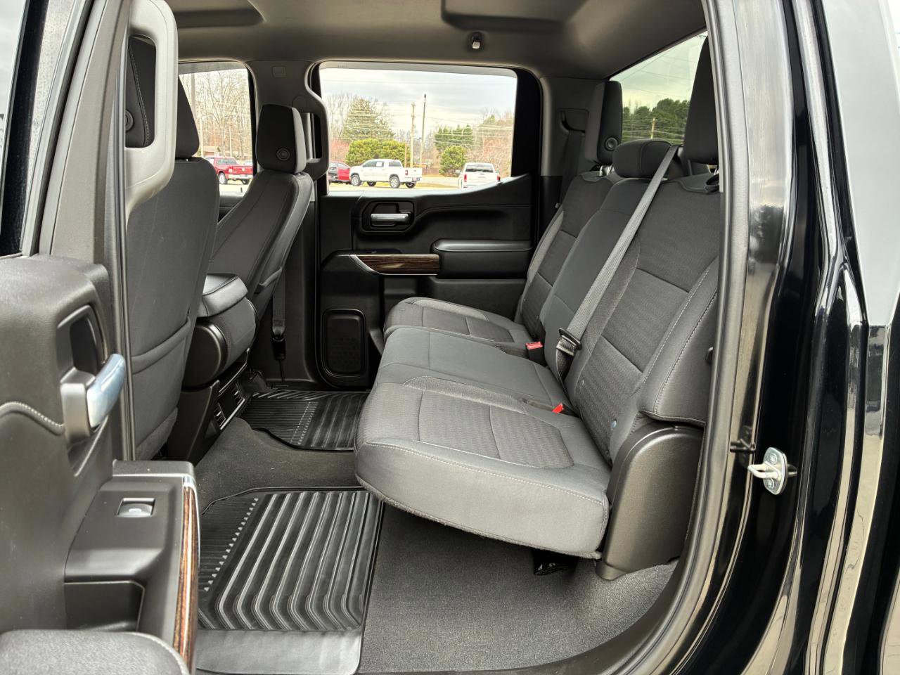 Used 2021 GMC Sierra 1500 SLE image 25