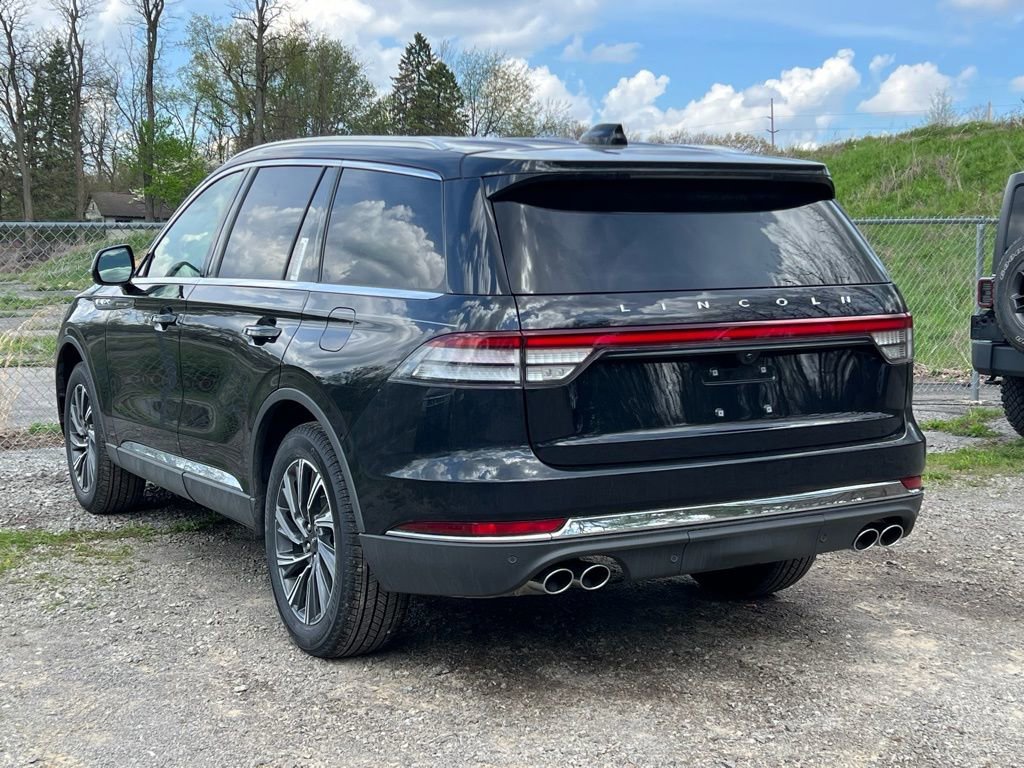 New 2026 Lincoln Aviator AWD image 32