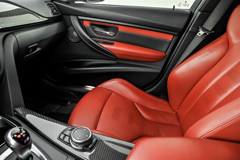 Used 2016 BMW M3 RWD image 32