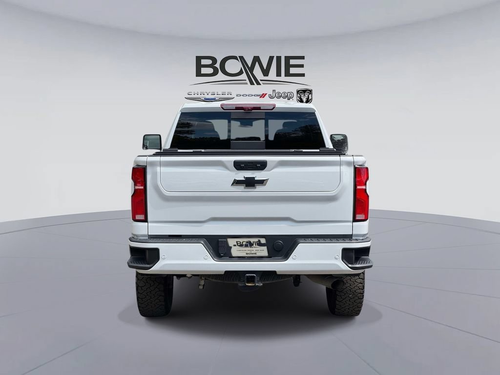 Used 2024 Chevrolet Silverado 2500 LTZ w/ LTZ Plus Package AWD/4WD image 3