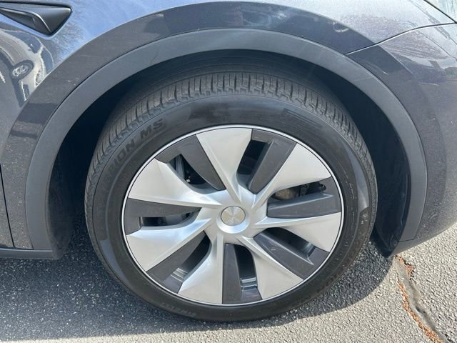 Used 2024 Tesla Model Y Long Range image 14